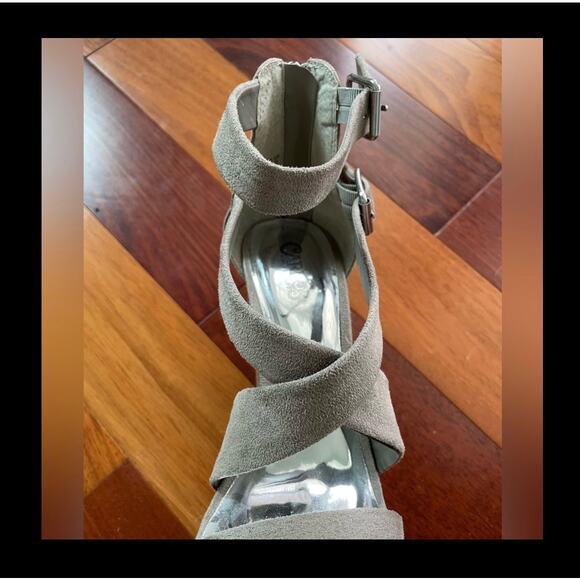 CARLOS SANTANA Women's Laura Strappy Heeled Sandals 8M Tan Suede Fabric - Picture 4 of 11